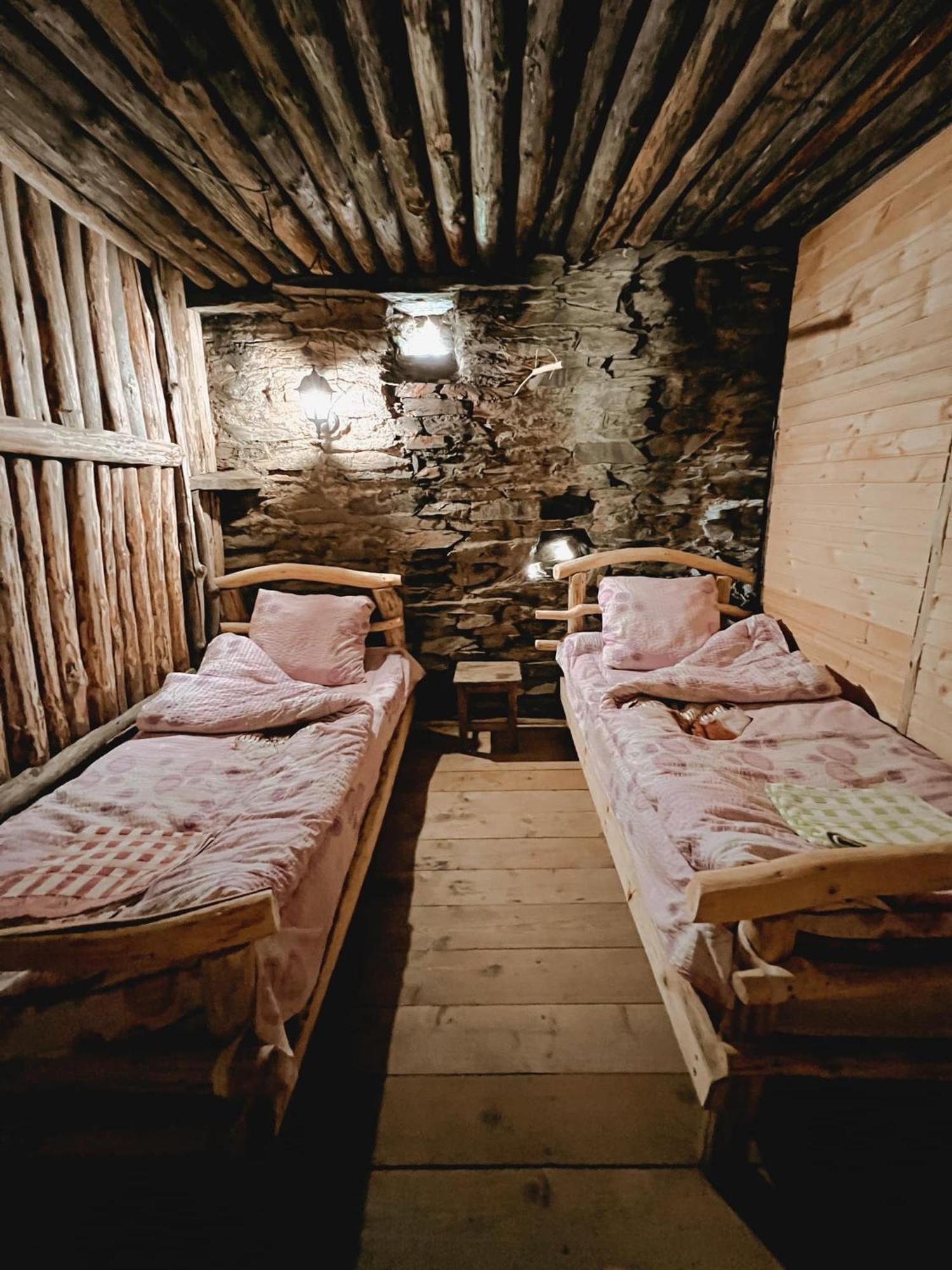 Ethnic Hostel Shatili Eksteriør bilde